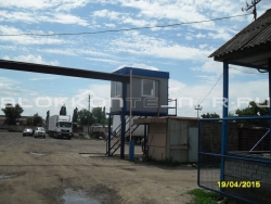 Вагончик для охраны с лестницей в Мантурове
